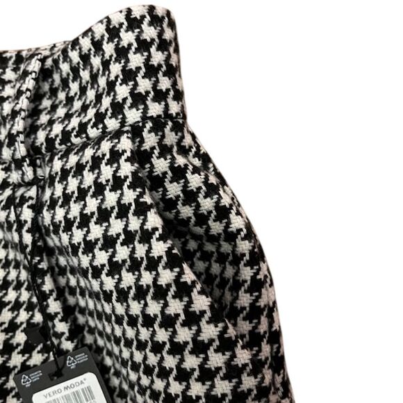 VERO MODA Harper Houndstooth A-Line Mini Skirt - Picture 4 of 10